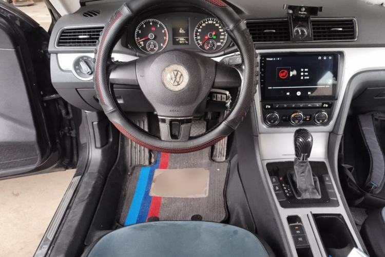 Used Volkswagen Passat 2013 1.4 TSI DSG BlueMotion Edition Steering Wheel