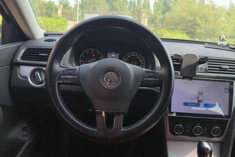 Used Volkswagen Passat 2013 1.8TSI DSG Prestige Edition Steering Wheel