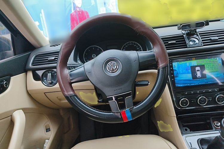 Used Volkswagen Passat 2013 1.4TSI Manual Prestige Edition Steering Wheel