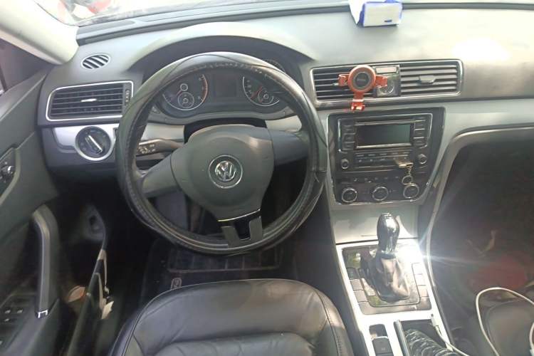 Used Volkswagen Passat 2013 1.8TSI DSG Prestige Edition Steering Wheel