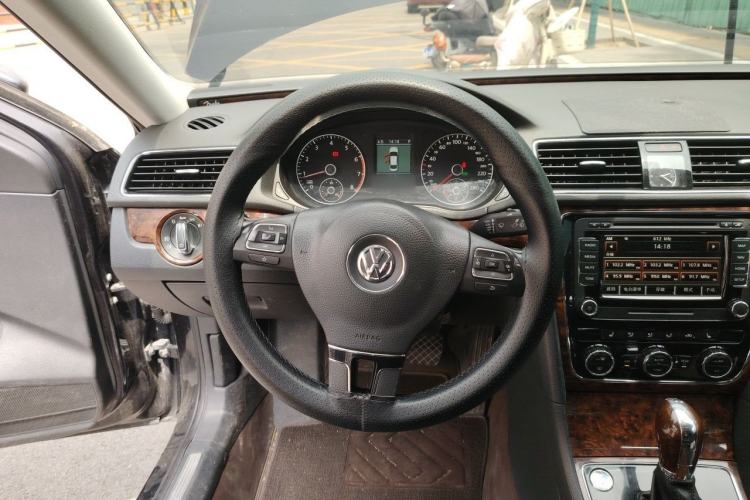 Used Volkswagen Passat 2013 2.0 TSI DSG Ultimate Edition Steering Wheel