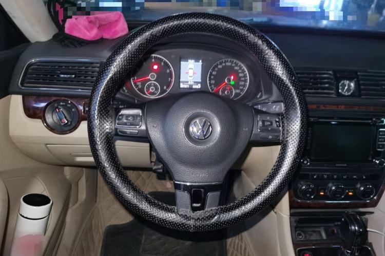 Used Volkswagen Passat 2013 1.8TSI DSG Prestige Edition Steering Wheel