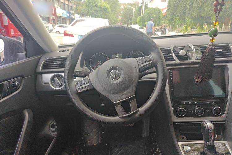 Used Volkswagen Passat 2013 2.0 TSI DSG Prestige Edition Steering Wheel