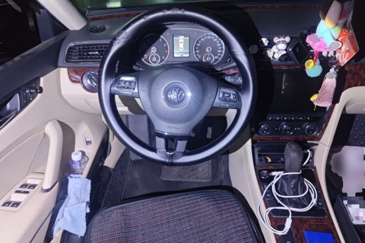 Used Volkswagen Passat 2013 1.8TSI DSG Prestige Edition Steering Wheel