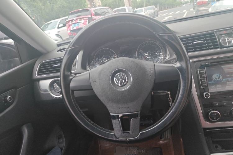 Used Volkswagen Passat 2013 1.8TSI DSG Prestige Edition Steering Wheel