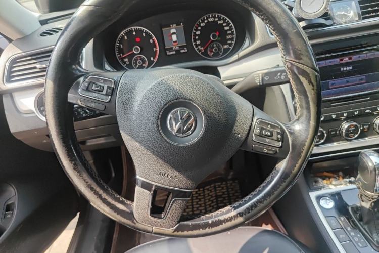 Used Volkswagen Passat 2013 2.0 TSI DSG Prestige Edition Steering Wheel