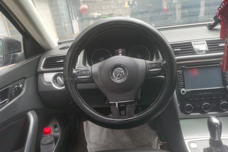 Used Volkswagen Passat 2013 1.8TSI DSG Prestige Edition Steering Wheel