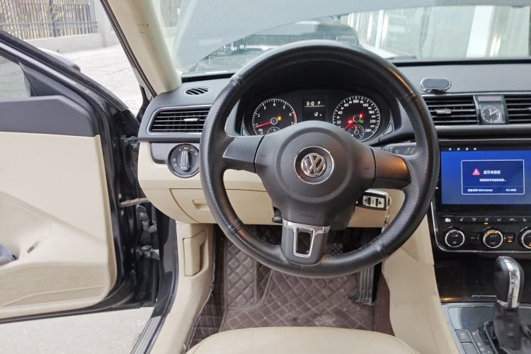 Used Volkswagen Passat 2013 1.8TSI DSG Prestige Edition Steering Wheel