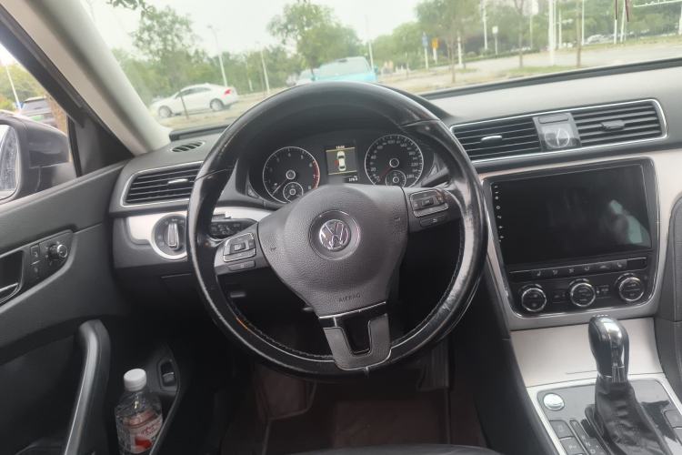 Used Volkswagen Passat 2013 1.8TSI DSG Ultimate Edition Steering Wheel
