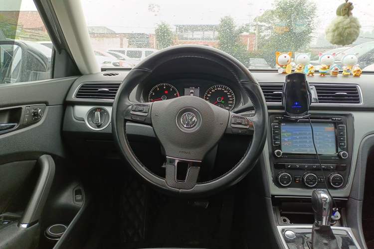 Used Volkswagen Passat 2013 2.0 TSI DSG Prestige Edition Steering Wheel