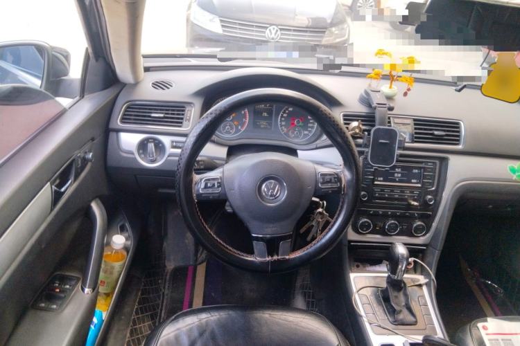 Used Volkswagen Passat 2013 1.8TSI DSG Prestige Edition Steering Wheel