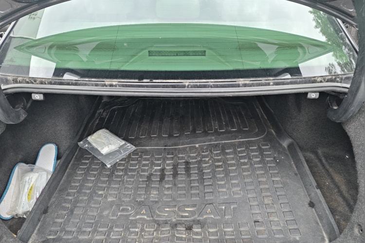 Used Volkswagen Passat 2013 1.8TSI DSG Prestige Edition Trunk