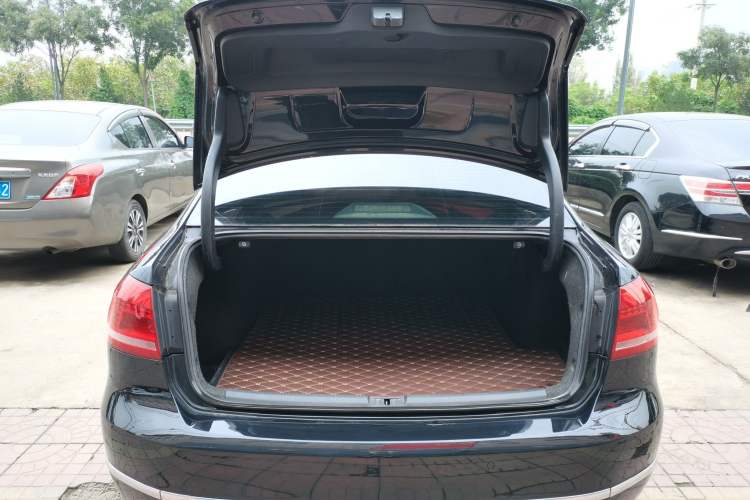 Used Volkswagen Passat 2013 1.4TSI Manual Prestige Edition Trunk