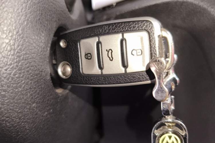 Used Volkswagen Passat 2013 1.4 TSI DSG BlueMotion Edition Vehicle Key