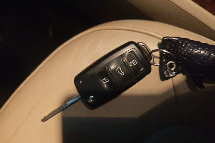 Used Volkswagen Passat 2013 1.8TSI DSG Prestige Edition Vehicle Key