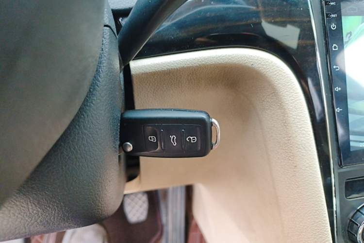 Used Volkswagen Passat 2013 1.4TSI Manual Prestige Edition Vehicle Key