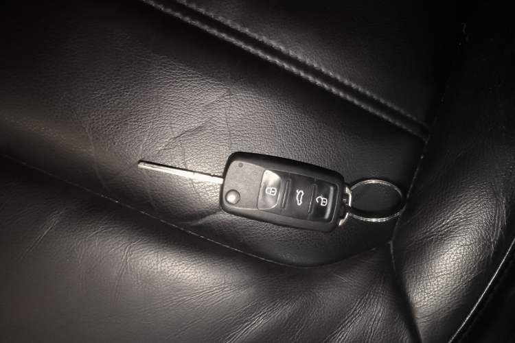 Used Volkswagen Passat 2013 1.8TSI DSG Prestige Edition Vehicle Key