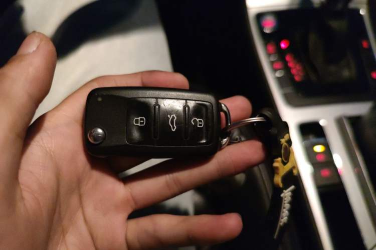 Used Volkswagen Passat 2013 1.8TSI DSG Prestige Edition Vehicle Key
