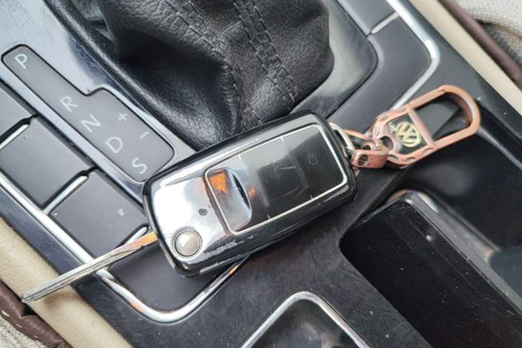 Used Volkswagen Passat 2013 1.8TSI DSG Prestige Edition Vehicle Key