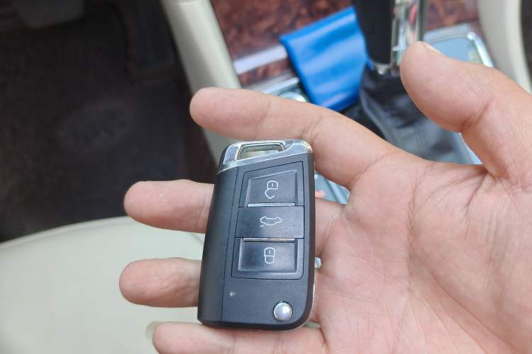 Used Volkswagen Passat 2013 2.0 TSI DSG Prestige Edition Vehicle Key