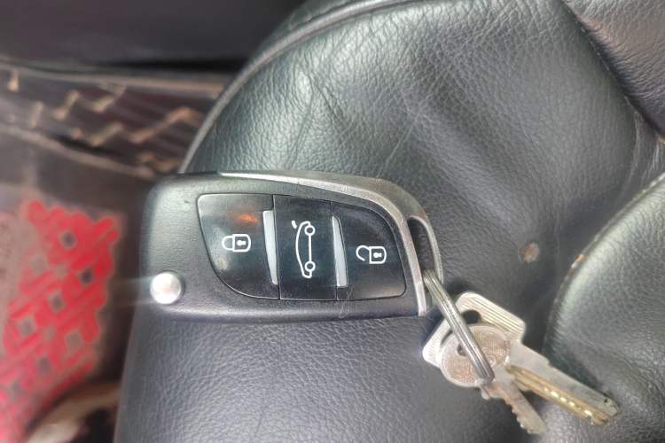 Used Volkswagen Passat 2013 1.8TSI DSG Prestige Edition Vehicle Key
