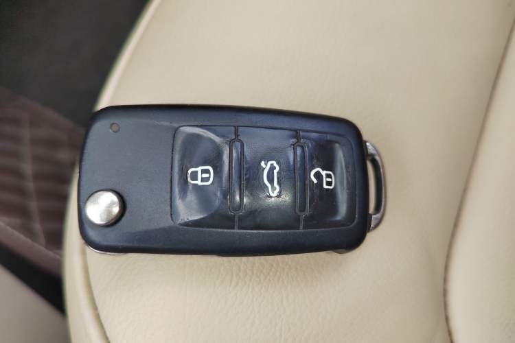 Used Volkswagen Passat 2013 1.8TSI DSG Government Procurement Edition Vehicle Key