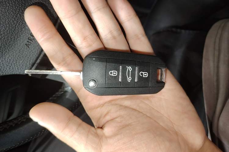 Used Volkswagen Passat 2013 1.8TSI DSG Government Procurement Edition Vehicle Key