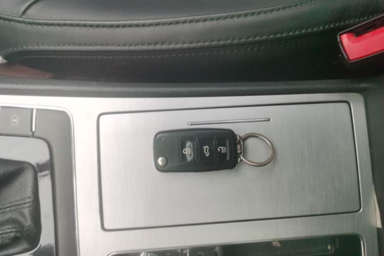 Used Volkswagen Passat 2013 1.8TSI DSG Prestige Edition Vehicle Key