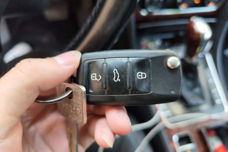 Used Volkswagen Passat 2013 1.8TSI DSG Ultimate Edition Vehicle Key