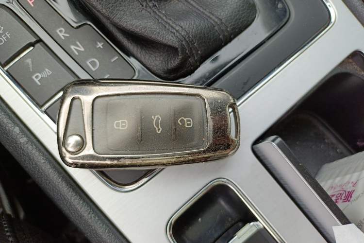 Used Volkswagen Passat 2013 2.0 TSI DSG Prestige Edition Vehicle Key