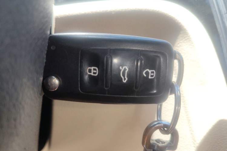 Used Volkswagen Passat 2013 1.8TSI DSG Prestige Edition Vehicle Key