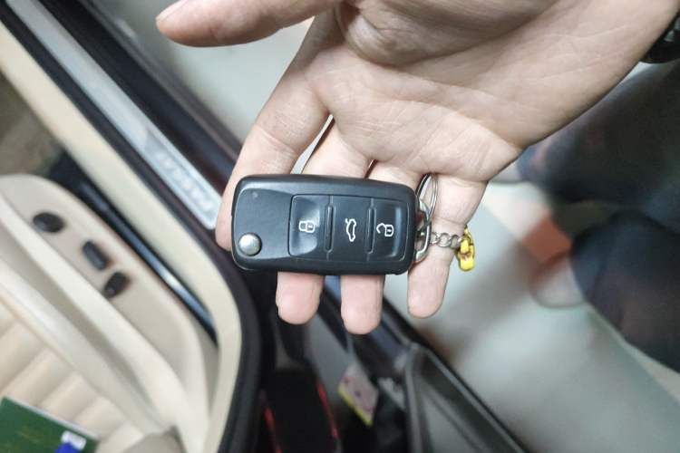 Used Volkswagen Passat 2013 1.8TSI DSG Prestige Edition Vehicle Key