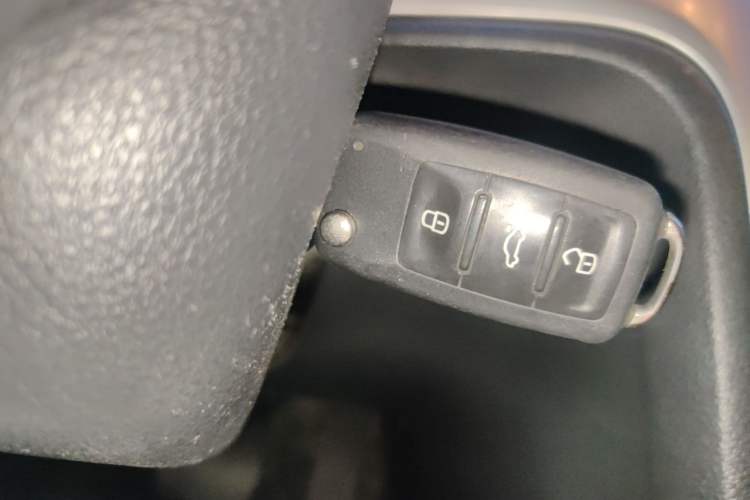 Used Volkswagen Passat 2013 1.4 TSI DSG Prestige Edition Vehicle Key