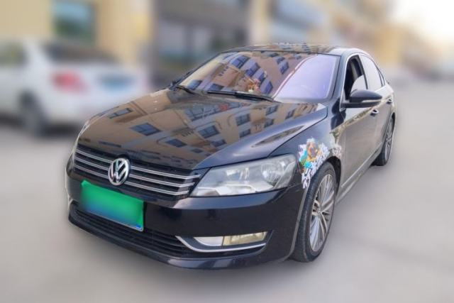 Ojetý Volkswagen Passat 2013 1.8TSI DSG Prestige Edition