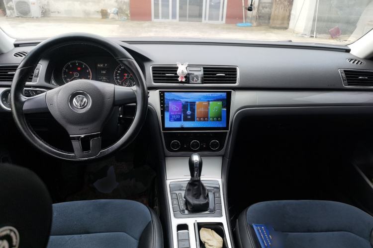Used Volkswagen Passat 2013 1.4 TSI DSG BlueMotion Edition Center Console
