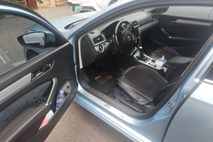 Used Volkswagen Passat 2013 1.4 TSI DSG Prestige Edition Driver Seat