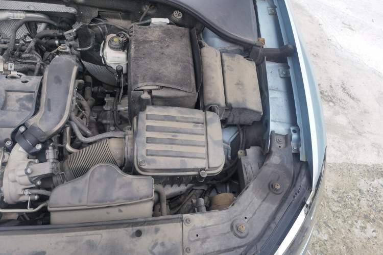 Used Volkswagen Passat 2013 1.4 TSI DSG BlueMotion Edition Engine Bay Left