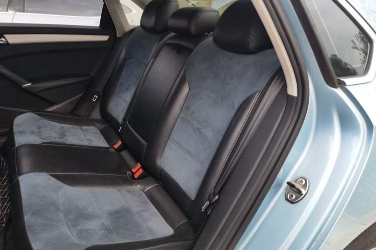 Used Volkswagen Passat 2013 1.4 TSI DSG BlueMotion Edition Left Rear Seat