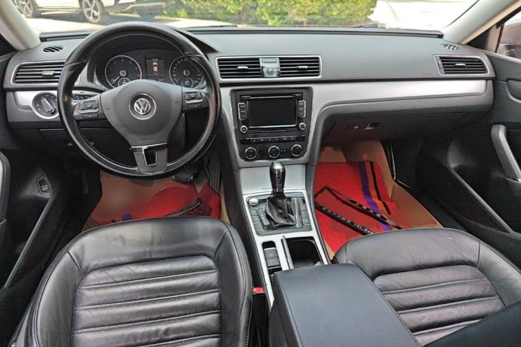 Used Volkswagen Passat 2013 1.8TSI DSG Prestige Edition Center Console