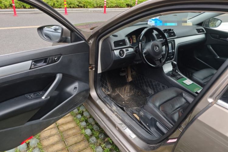 Used Volkswagen Passat 2013 1.8TSI DSG Prestige Edition Driver Seat