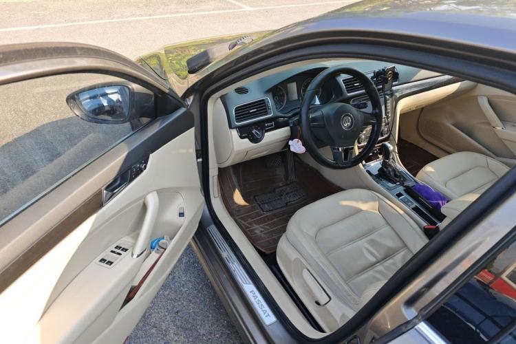 Used Volkswagen Passat 2013 1.4 TSI DSG Prestige Edition Driver Seat