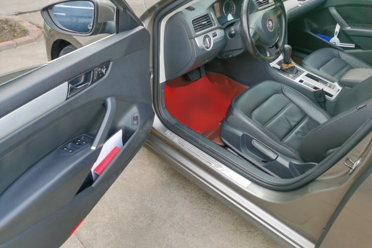 Used Volkswagen Passat 2013 1.4 TSI DSG Prestige Edition Driver Seat