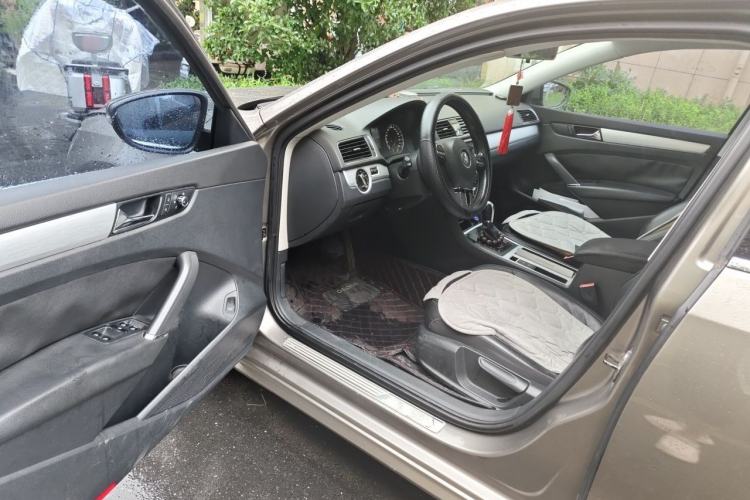 Used Volkswagen Passat 2013 1.8TSI DSG Prestige Edition Driver Seat