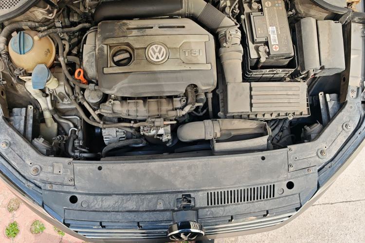 Used Volkswagen Passat 2013 1.8TSI DSG Prestige Edition Engine Bay