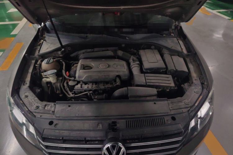 Used Volkswagen Passat 2013 2.0 TSI DSG Prestige Edition Engine Bay