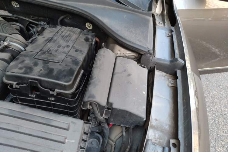 Used Volkswagen Passat 2013 1.8TSI DSG Prestige Edition Engine Bay Left
