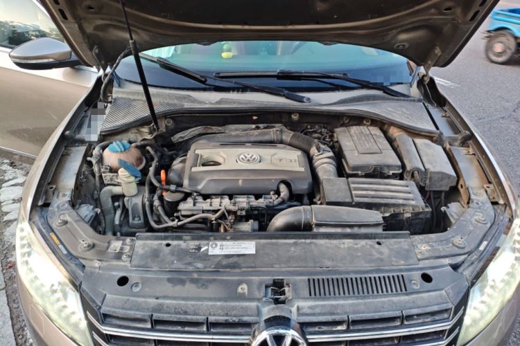 Used Volkswagen Passat 2013 1.8TSI DSG Ultimate Edition Engine Bay