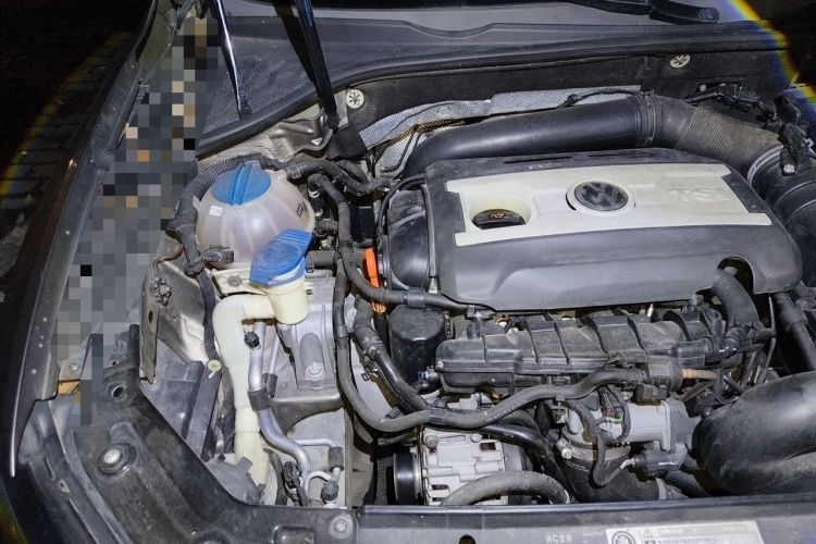 Used Volkswagen Passat 2013 1.8TSI DSG Prestige Edition Engine Bay Right