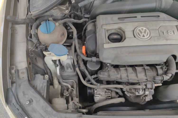 Used Volkswagen Passat 2013 1.8TSI DSG Prestige Edition Engine Bay Right