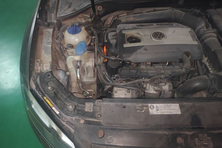 Used Volkswagen Passat 2013 2.0 TSI DSG Ultimate Edition Engine Bay Right